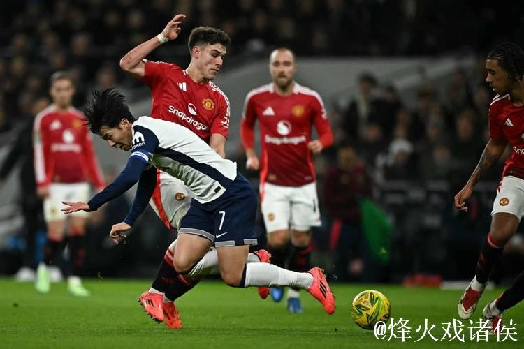 两度落后追平再逆转,维拉韧性太足,沃特金斯造乌龙,罗杰斯双响 两度落后追平再逆转,维拉韧性太足,沃特金斯造乌龙,罗杰斯双响