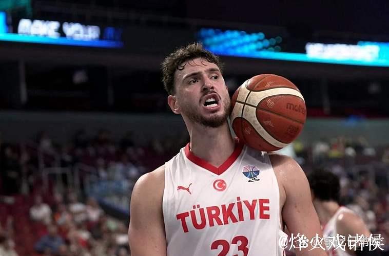 申京38+12无力回天，火箭负森林狼止步4连胜，马刺力克篮网